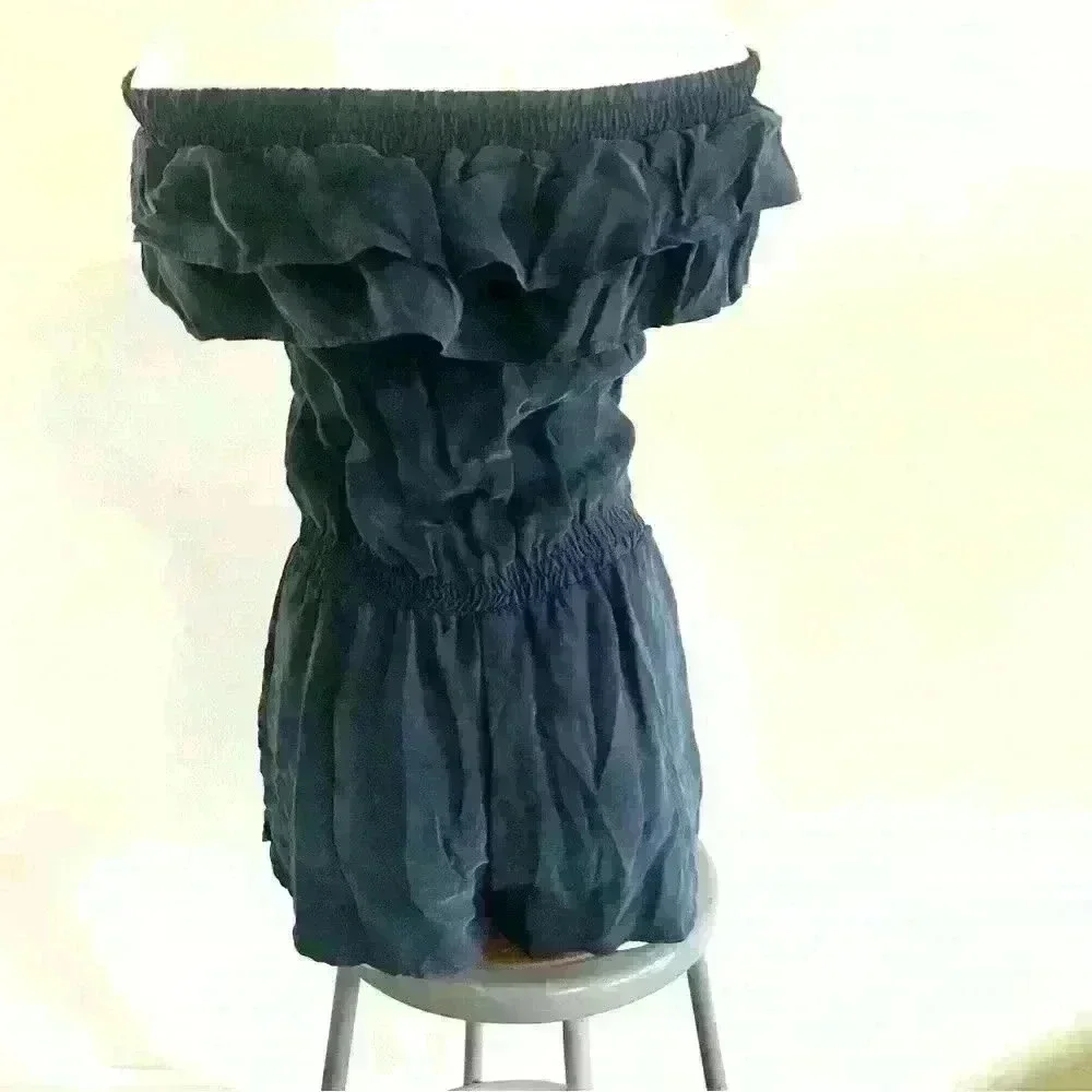 Romeo & Juliet Couture Short Romper w/ Pockets. NWT - Picture 3 of 4